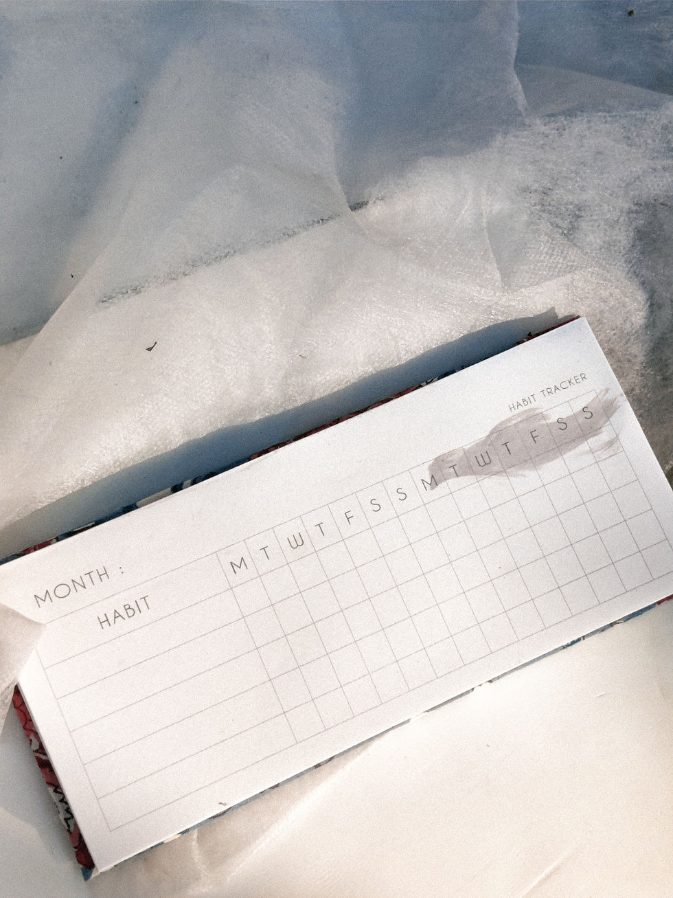 الصورة المصغرة: Ekatra Care Package Handcrafted Hamper - set of 10 pieces