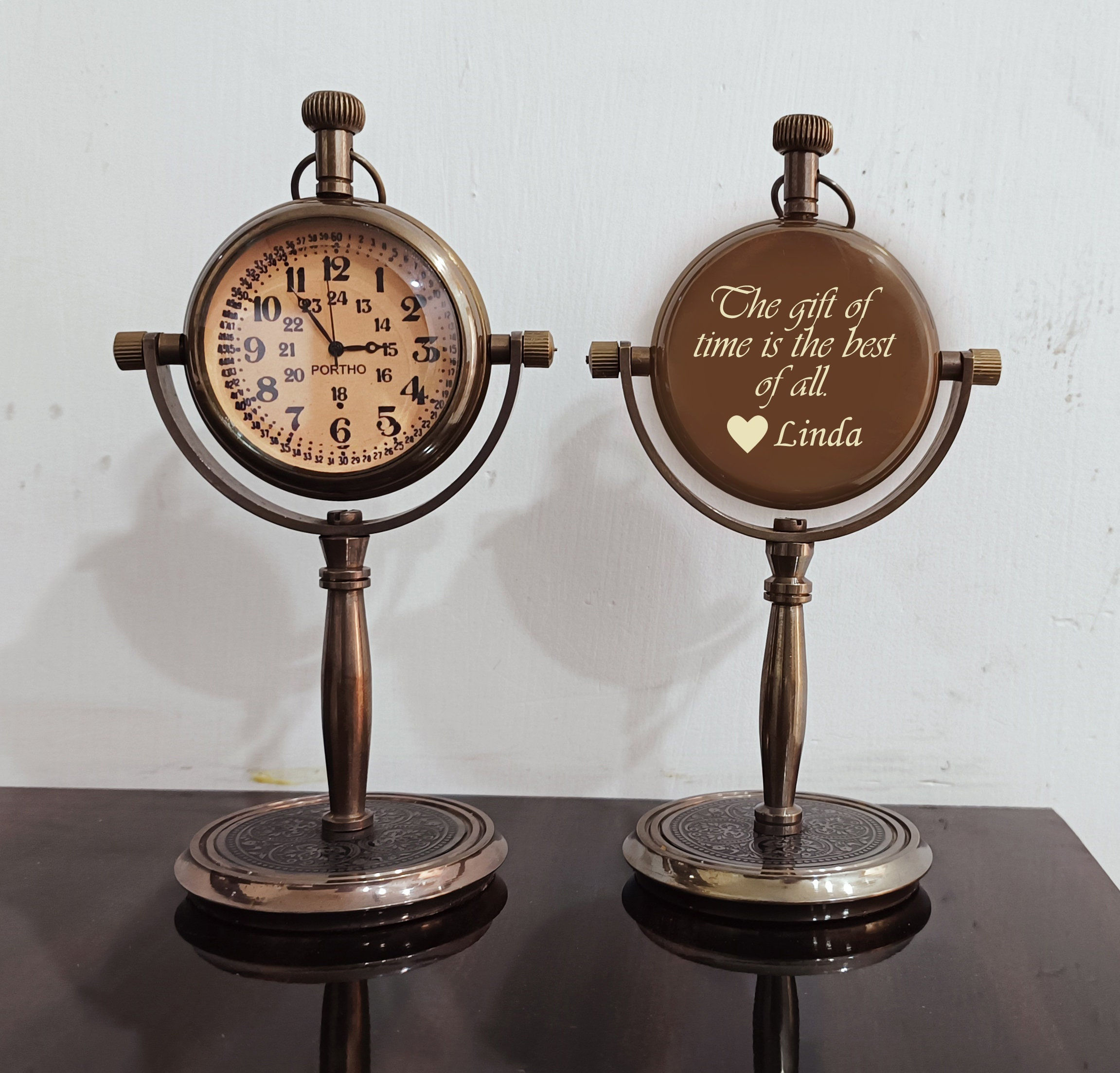 Personalized desk clock - Customized table watch