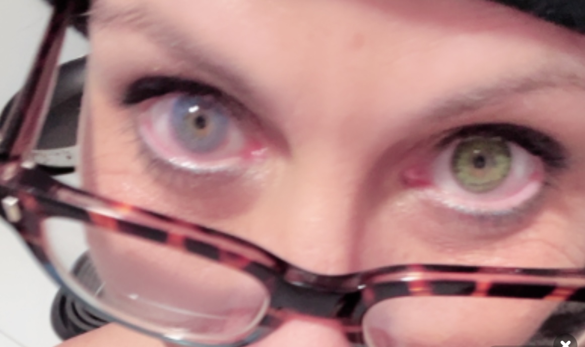 Writer: 1essentialaf