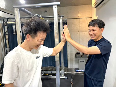 パーソナルジム選びに成功した男性