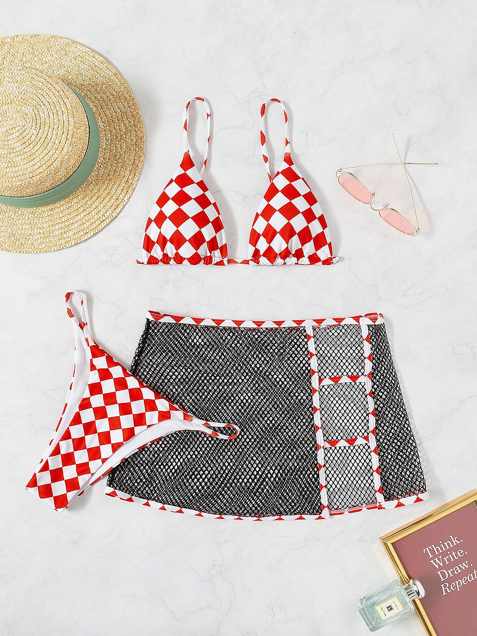 Miniatura: Checkered Triangle Bikini Swimsuit & Fishnet Beach Skirt