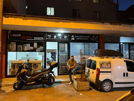 Bursa kombi servisi teknisyeni düşük su basıncı olan kombide arıza tespiti yaparken