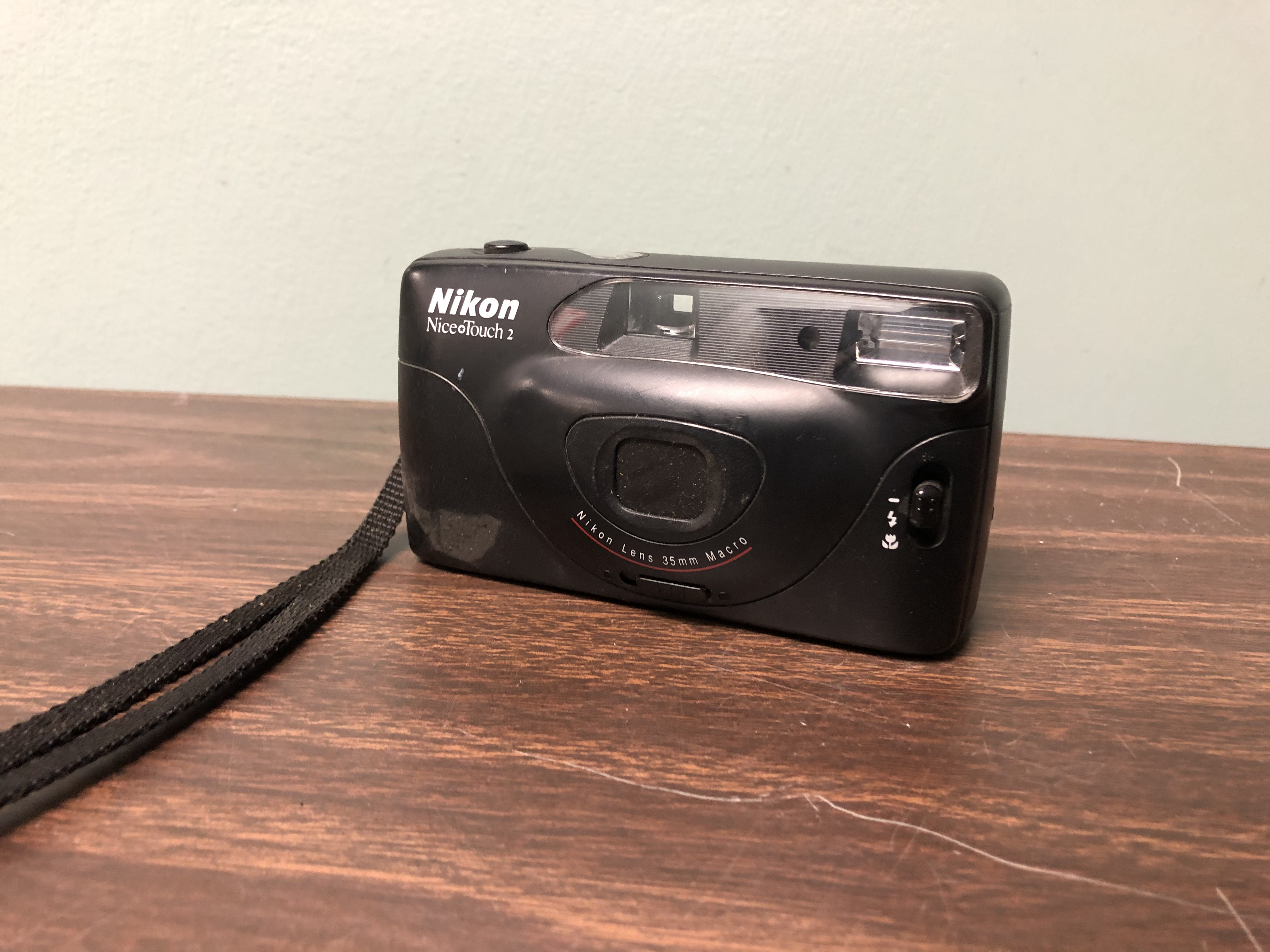 Nikon Nice Touch 2 35mm Camera (nonfunctional)