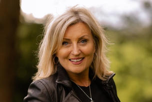 Lynda Bryans
