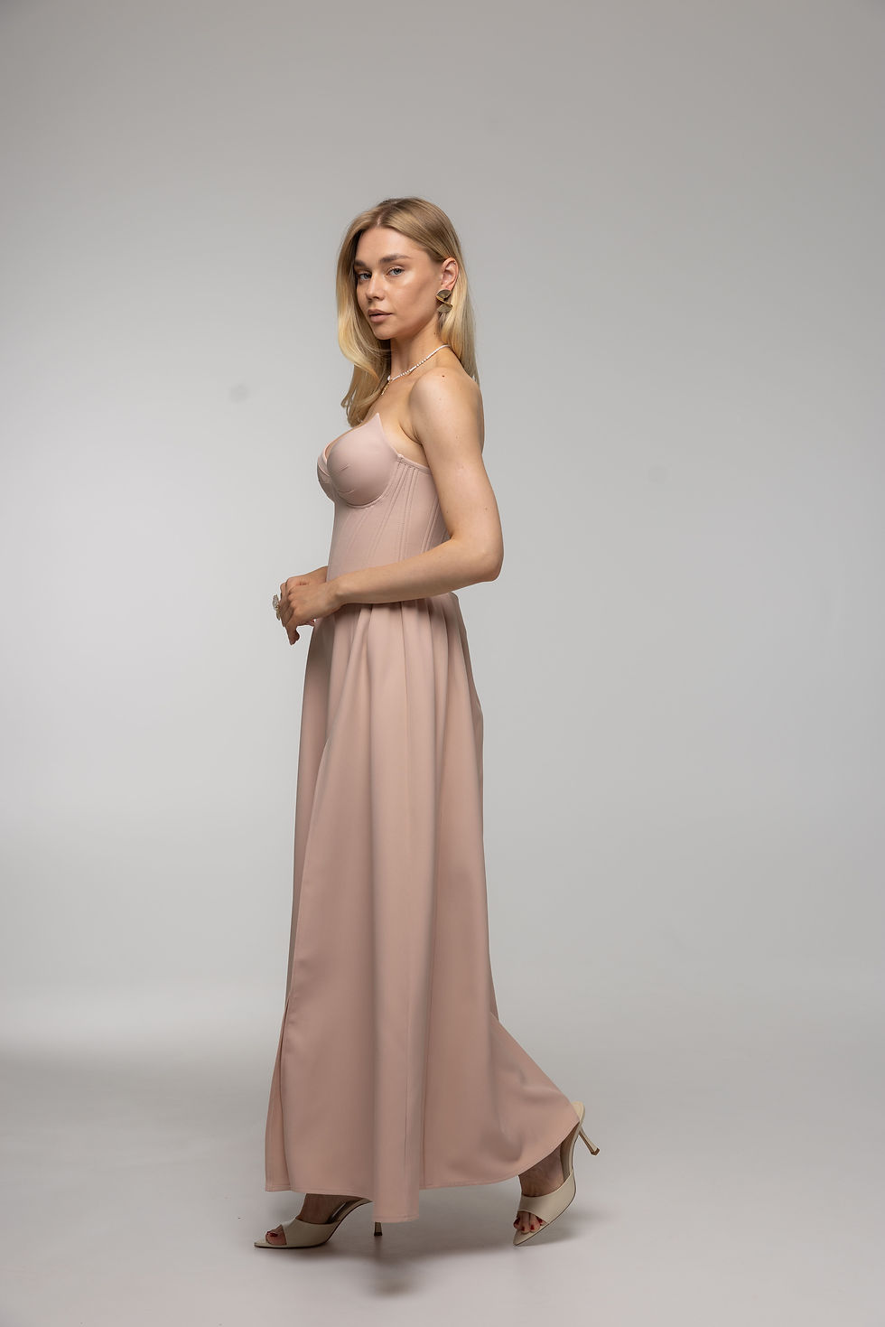 Прев'ю: Корсетна сукня EFFIE