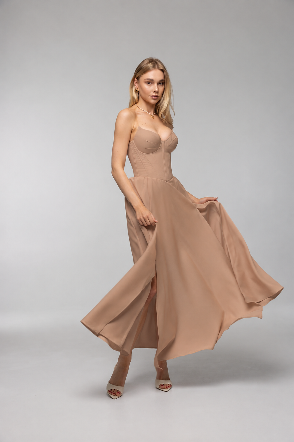 Прев'ю: Корсетна сукня EFFIE