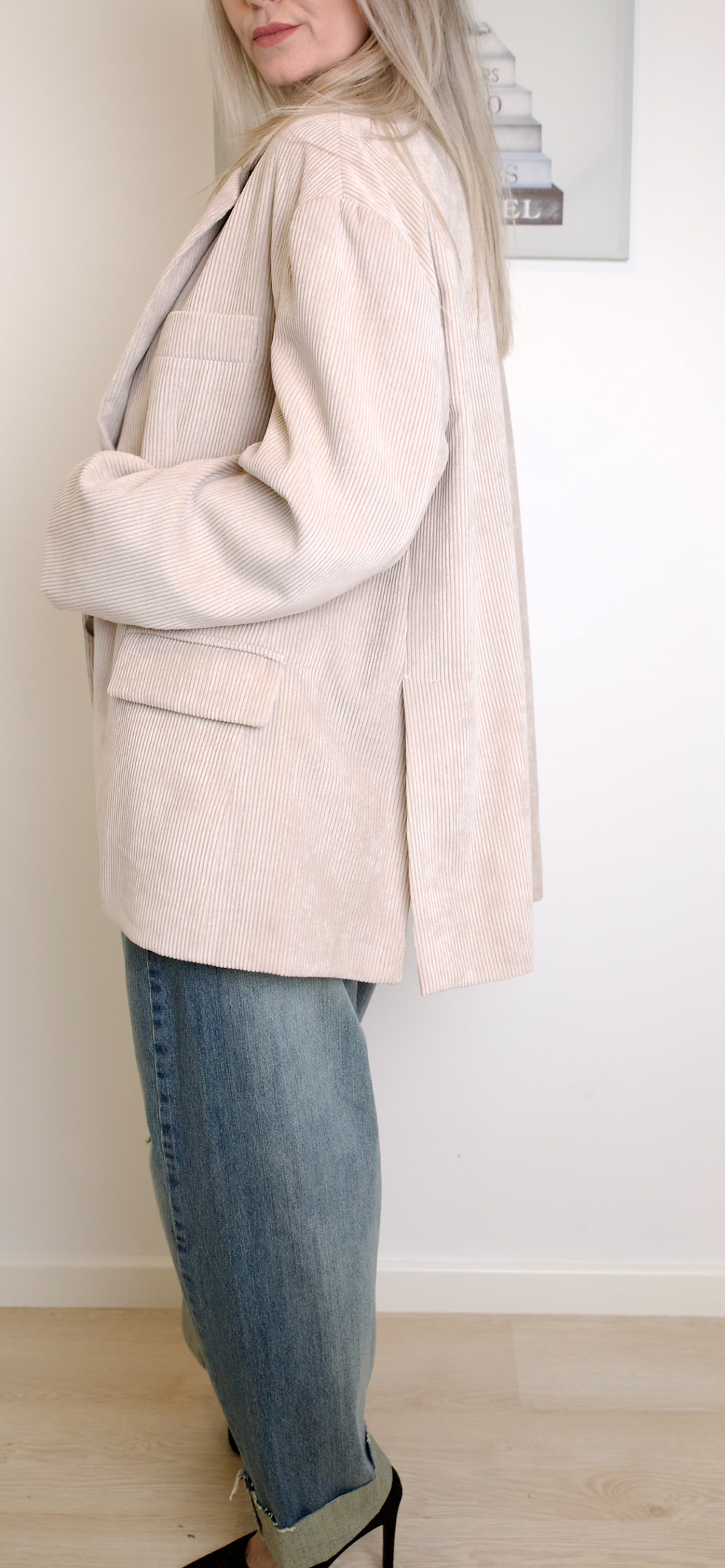 Thumbnail: Barbara Alvisi Tailored Cord Blazer in cream