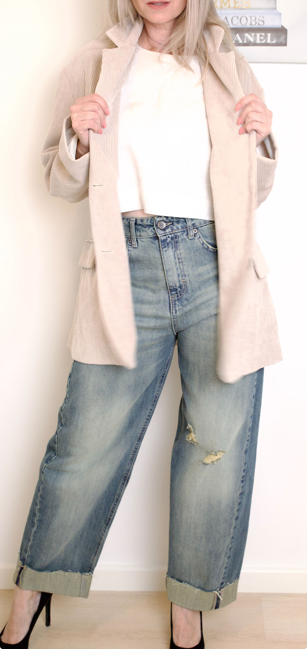 Thumbnail: Barbara Alvisi Tailored Cord Blazer in cream