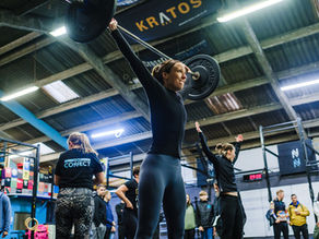 Female powerlifter