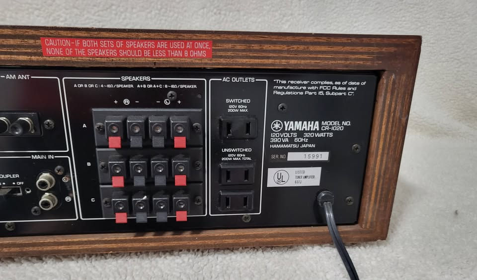Thumbnail: Yamaha CR-1020 Natural Sound Stereo Receiver