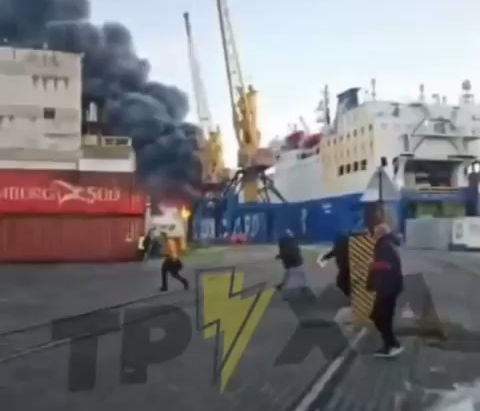 In response to Ukraine destroying russian shadow fleet tankers, russia hit a Turkish vessel in the port of Odessa. This happened right after the meeting between putin and Turkish President Erdogan