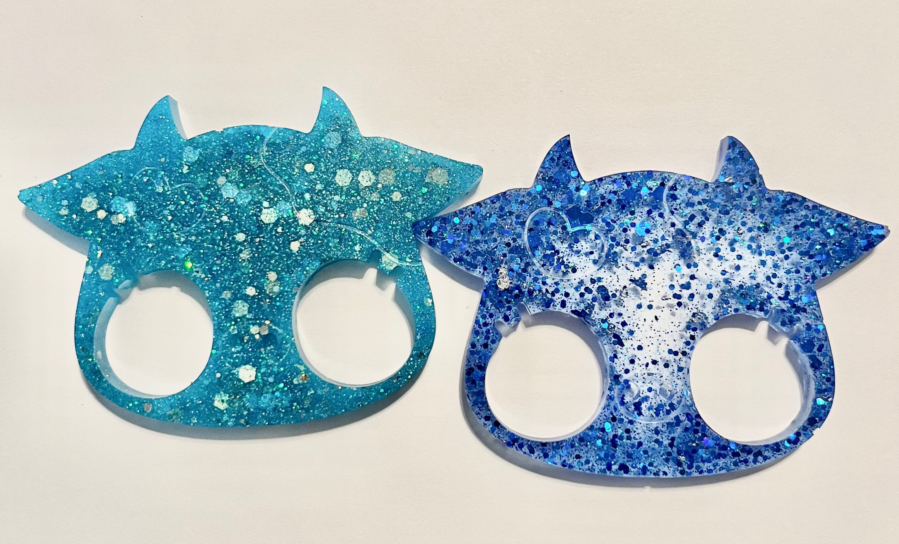 Anime pig cartoon resin self defense keychain