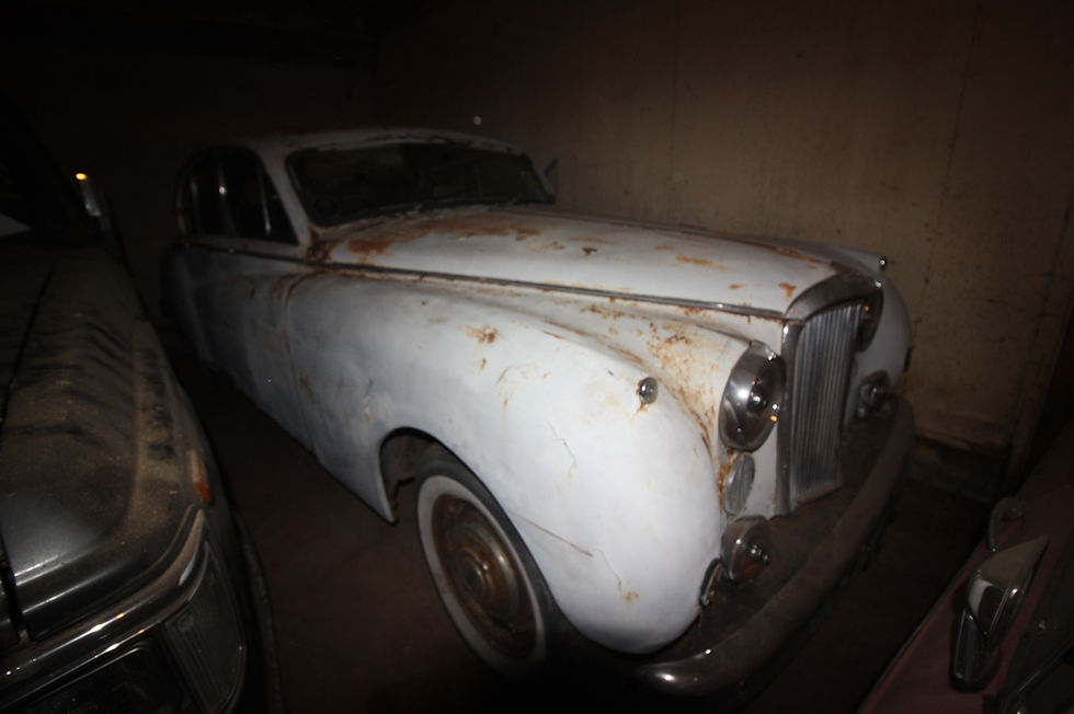 Thumbnail: 1960 Jaguar Mark IX Automatic - Clean Title
