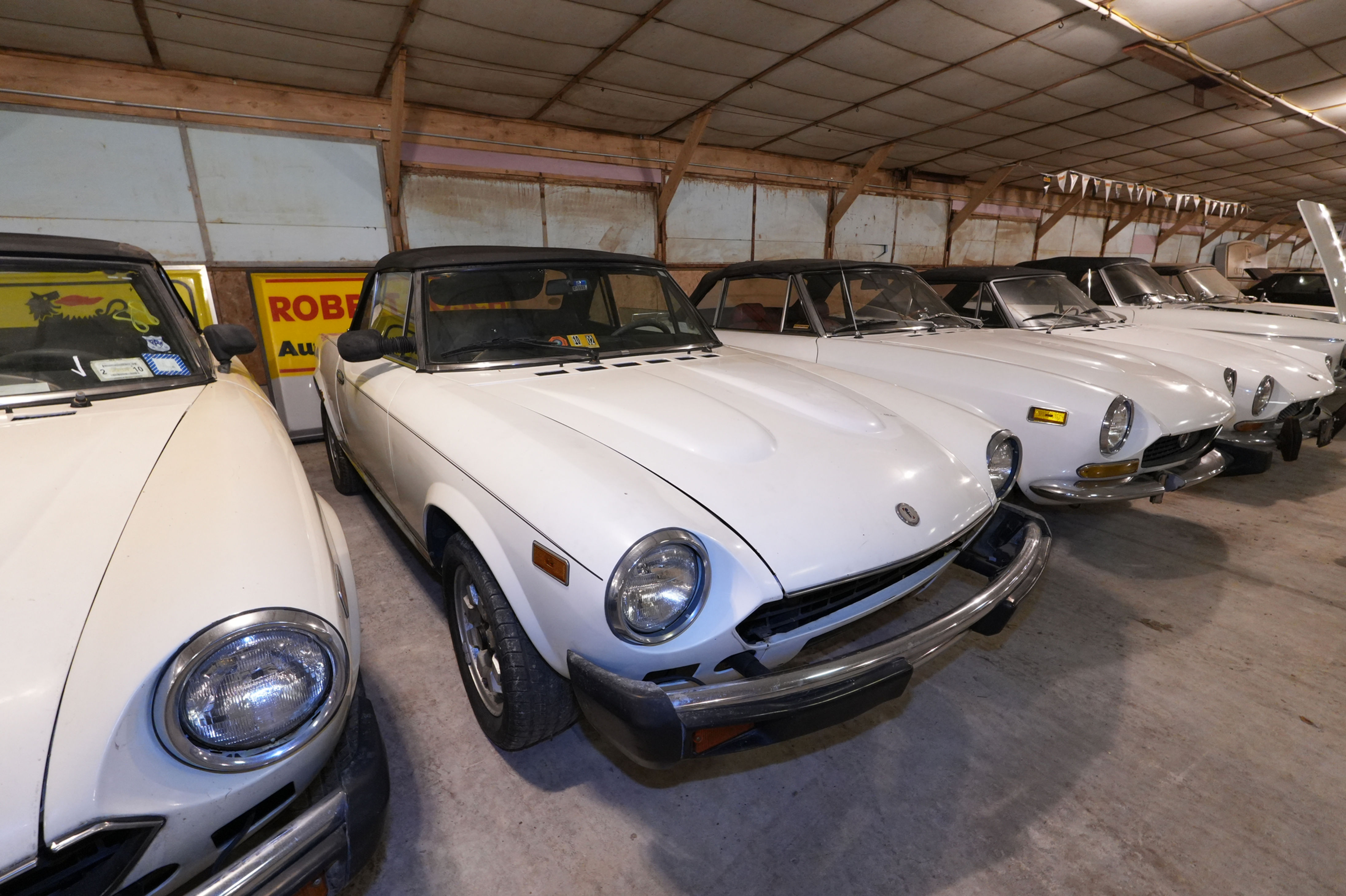 1983 Pininfarina Spidereuropa Manual - Clean Title