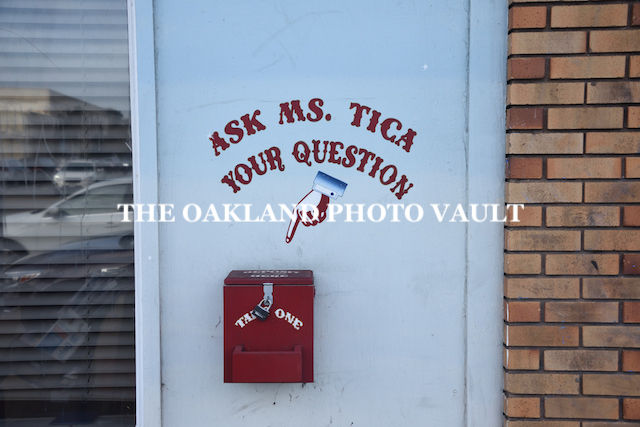 Oakland - Ask Ms. Tica