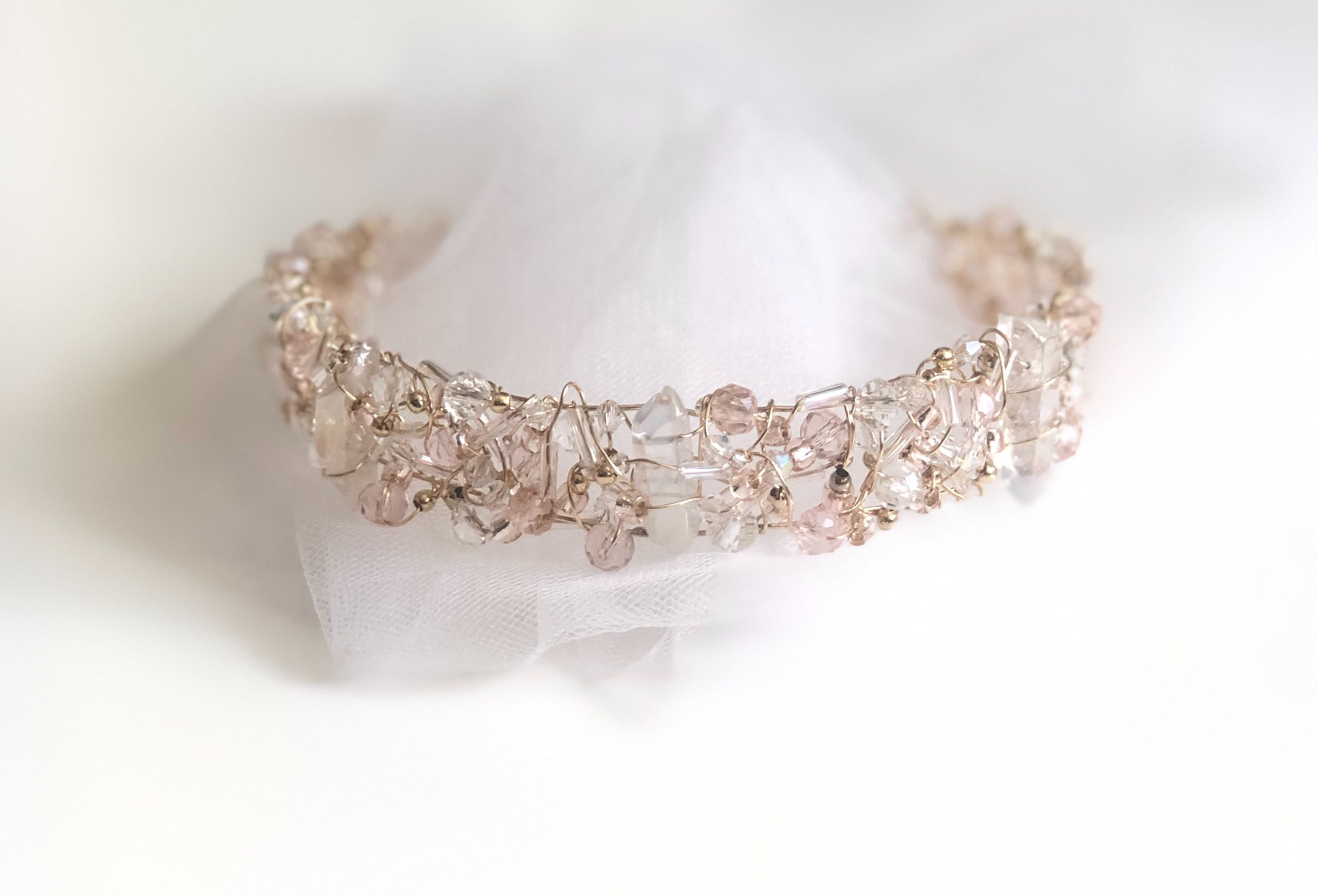 Tiara Romantic Quartz