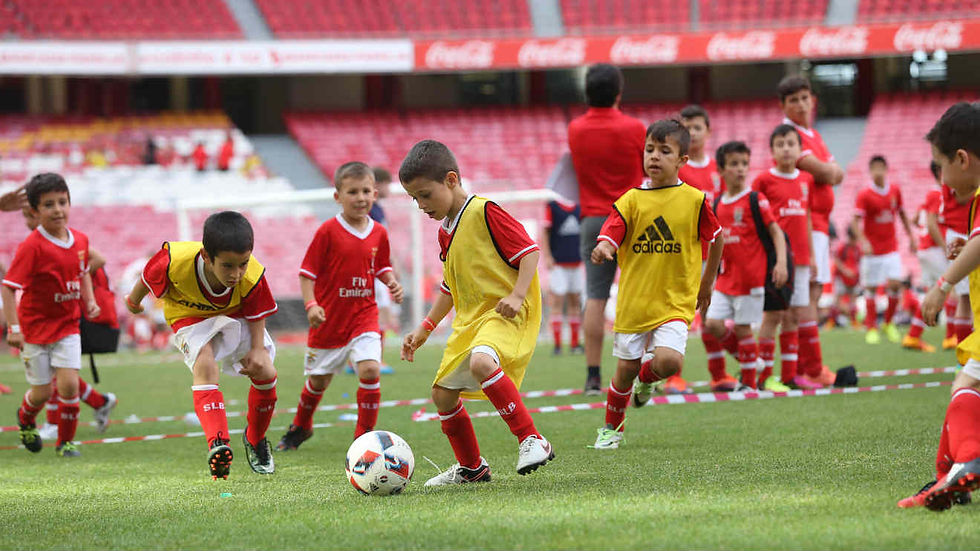 kids soccer training in Benfica Academy
