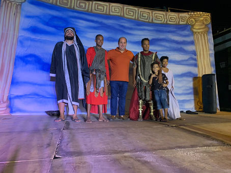 Apoio Cultural: Renato Brandão prestigia espetáculo Paixão de Cristo em Juazeiro