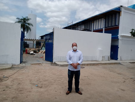 Renato Brandão acompanha reforma do colégio Caic em Juazeiro