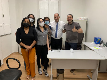 Renato Brandão participa de encontro para tratar sobre as 30 horas das categorias da saúde