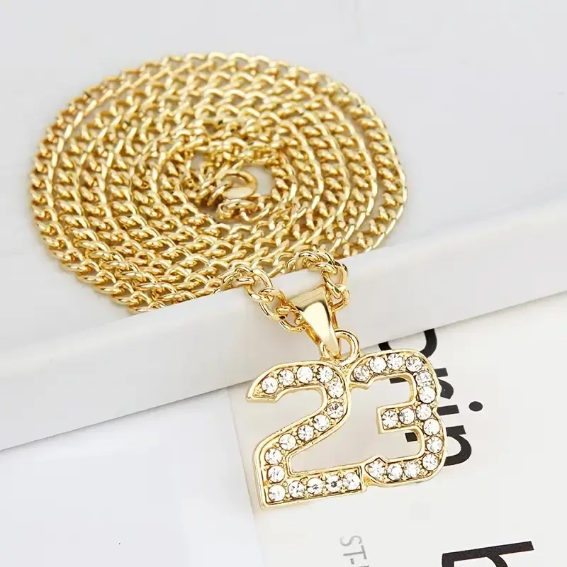 Miniatura: Collar y cadena con piedras brillantes - edición 23 baloncesto hip hop