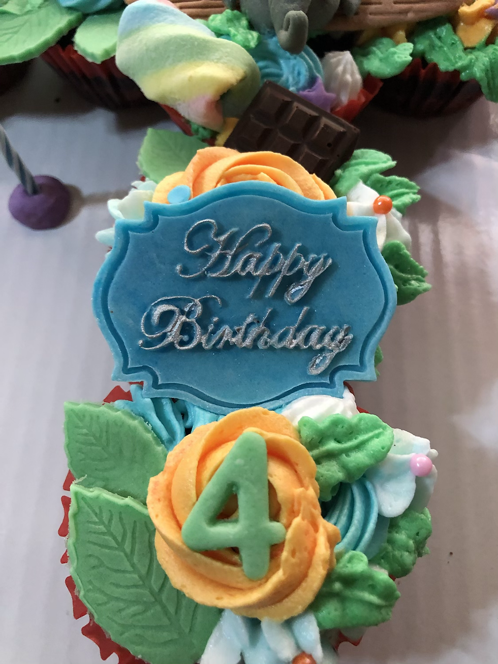 Thumbnail: Pull apart cupcakes 🧁