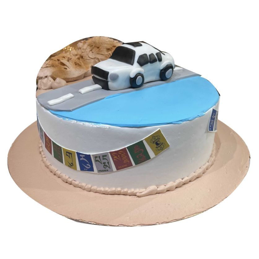 (630) Leh Road Trip Semi Fondant Cake