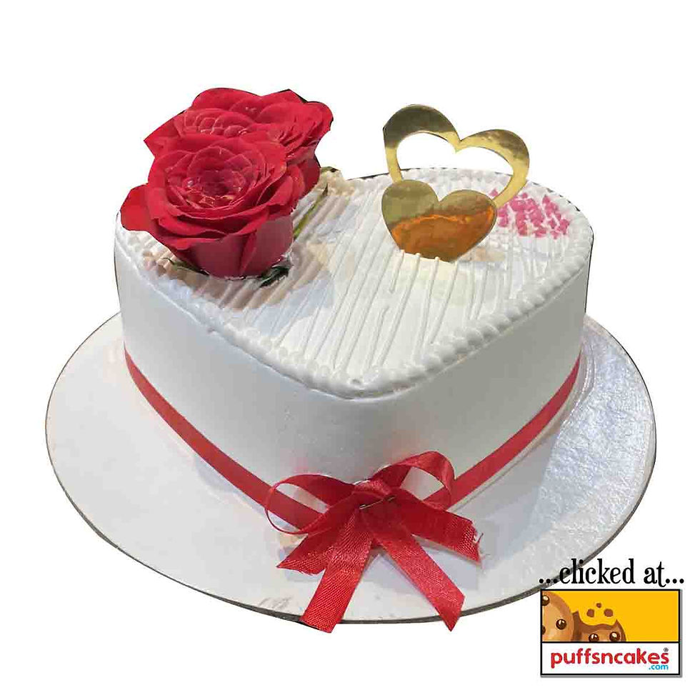 (1346) Heart Shape Red Rose Floral Cake