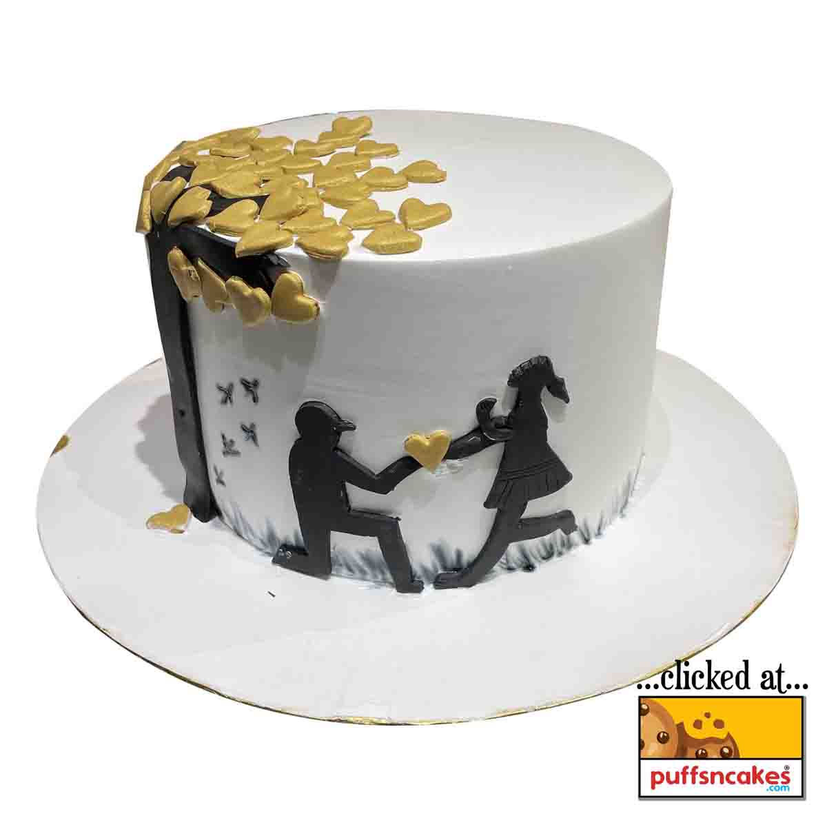 (1529) Love Couple Theme Cake