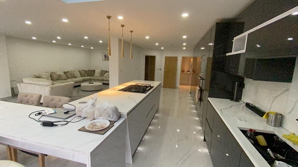 Modern open-plan kitchen and living room