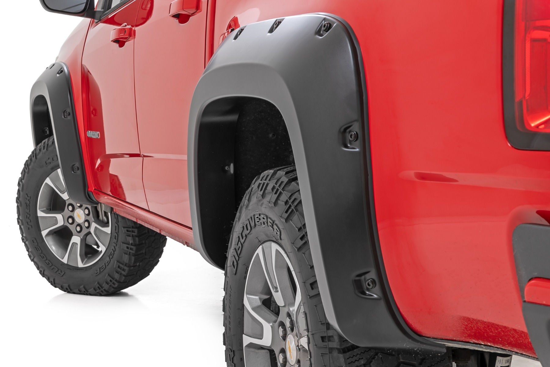 Pocket Fender Flares GAZ Summit White