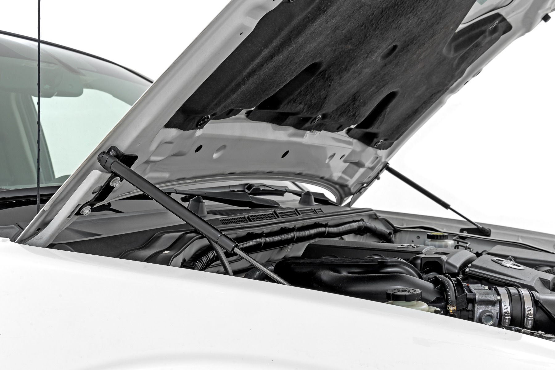 Hood Struts - Hydraulic - Nissan 2WD/4WD 05-21