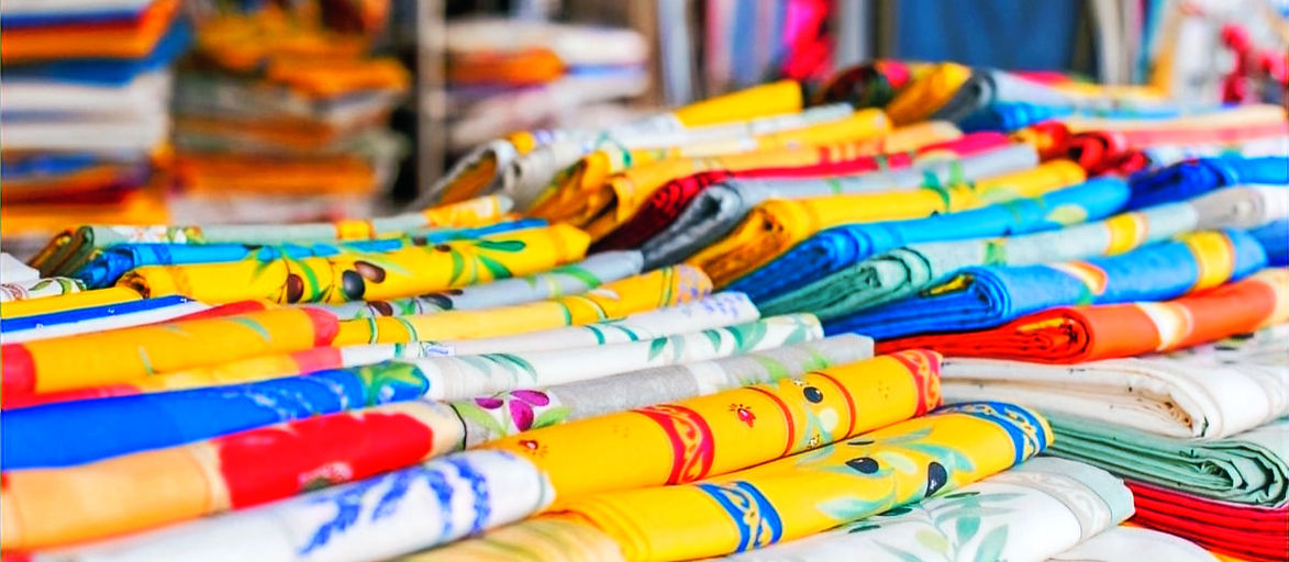 prov-market-linens_edited_edited.jpg