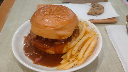 Stunning Burger-Fries at Gmall. The Euro Baker Experience