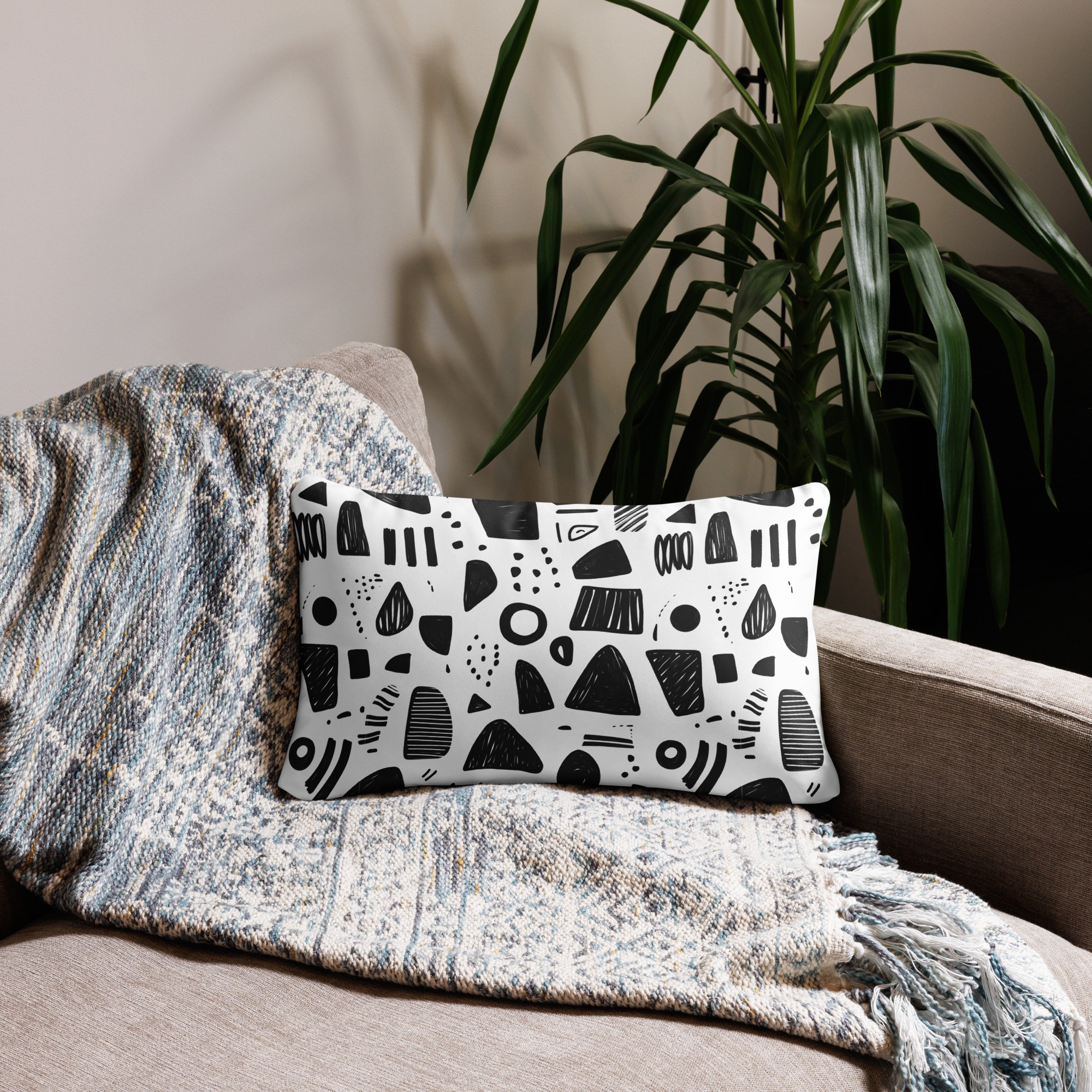 Doodle Noir - Basic Pillow