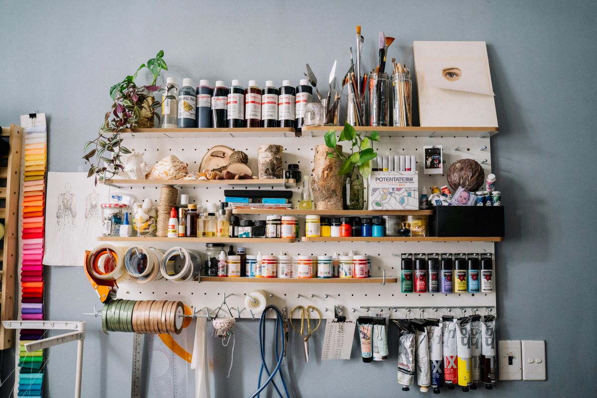 Building a DIY Crafting Station in a Small Space