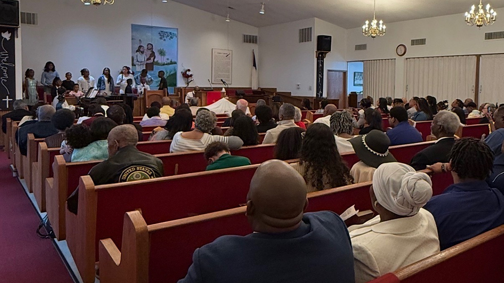 ChurchPhotoPew3.png