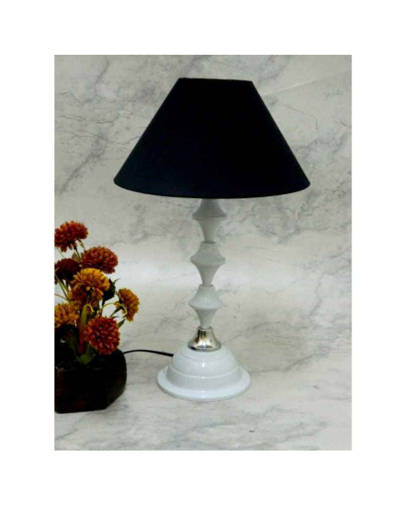Tucasa Classic White Lamp with Black Shade, LG-719