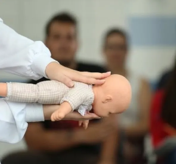CURSO PRIMEIROS SOCORROS PARA PAIS