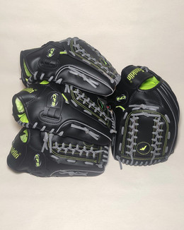 Franklin Field Master 12" Softball Glove