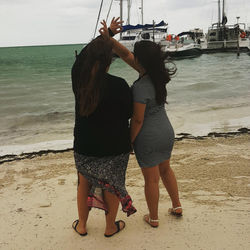 Line sisters in Cancun!
