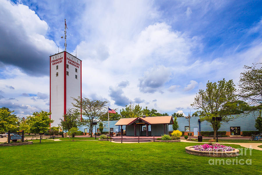 frankfort-burton-breidert-village-green-in-frankfort-illinois-paul-velgos.jpg
