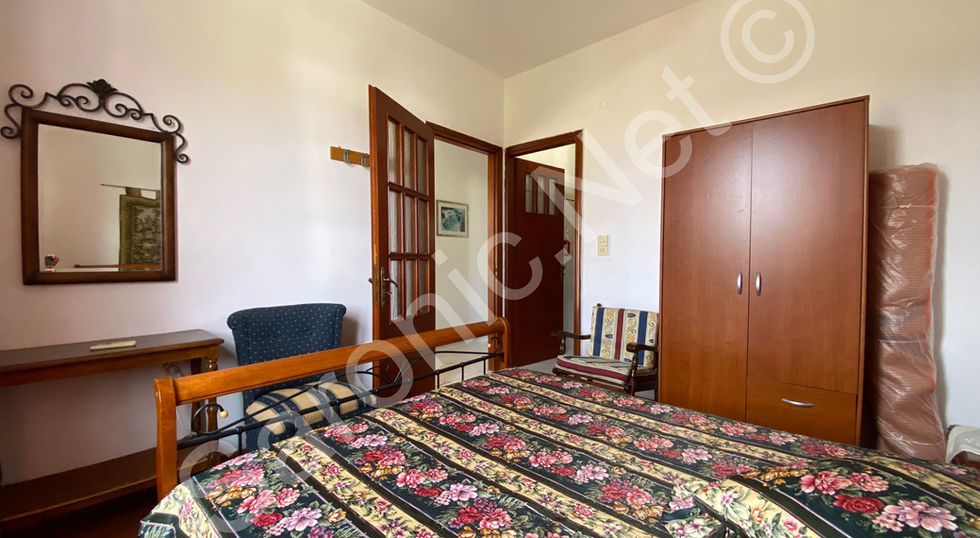 Large double guest bedroom with good lighting lots of room for storage