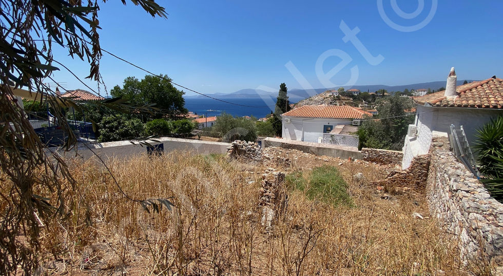 The built house will have coveted sea and Peloponnese views and if imaginatively planned will be an outstanding investment