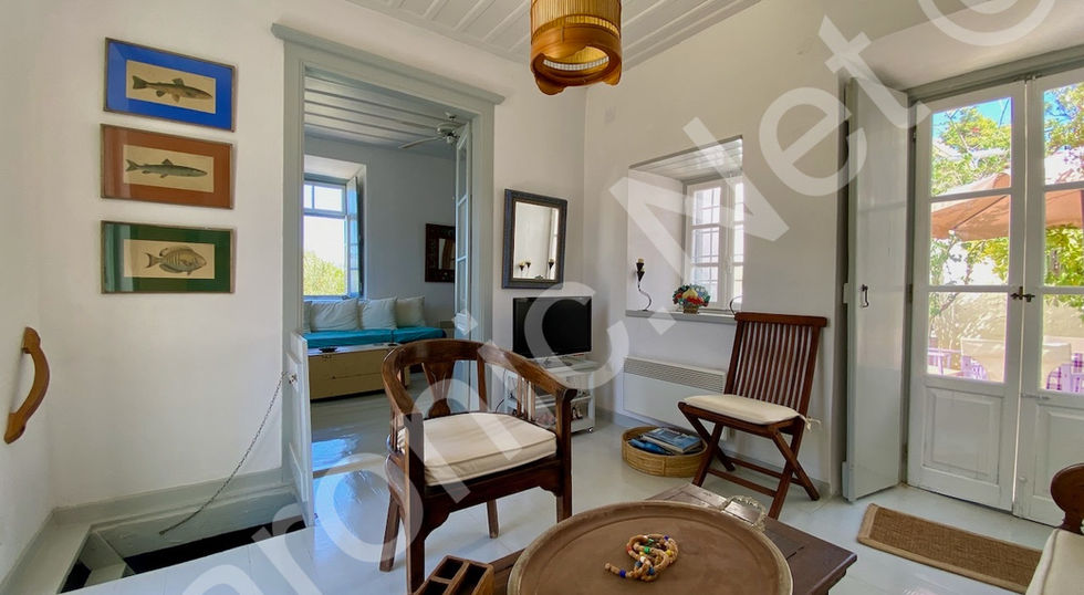 1923 country home with 2 or 3 bedrooms for sale with lots of character on hydra island greece