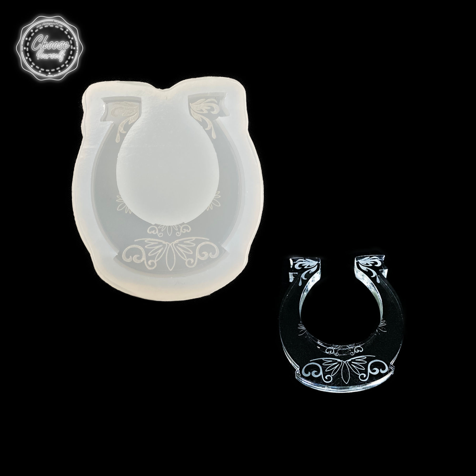 Horseshoe with engraved silicone mold