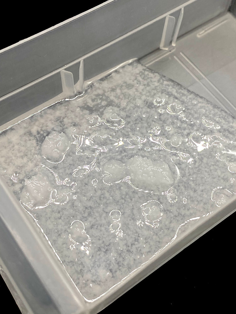 Can epoxy resin go bad?