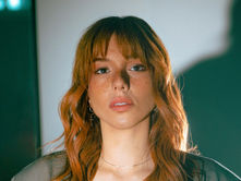 Selin’den yeni tekli: Umudum Yoruldu