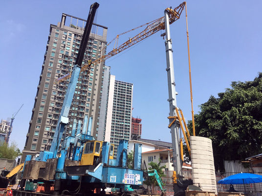 Développement de Bangkok grâce à des grues à montage automatisé Potain