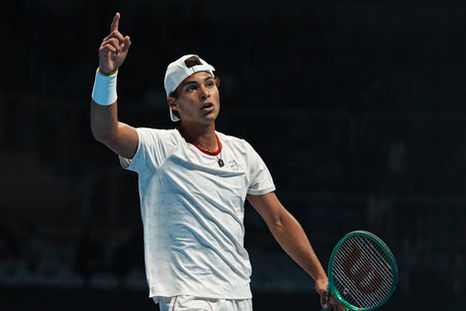 Guto Miguel bate Kyrgios na estreia do UTS no Rio e Fonseca entra em quadra nesta sexta